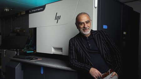 74651646.jpg