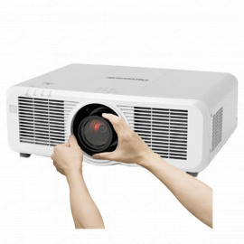 PANASONIC PT-MZ570LE проектор