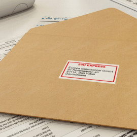 BROTHER DK22251 бумажная лента для наклеек шириной 62 мм, красный и черный шрифт на белом фоне