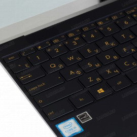 ASUS Zenbook 3 UX390UA-GS031R (90NB0CZ1-M07630) Ноутбук 13.3"